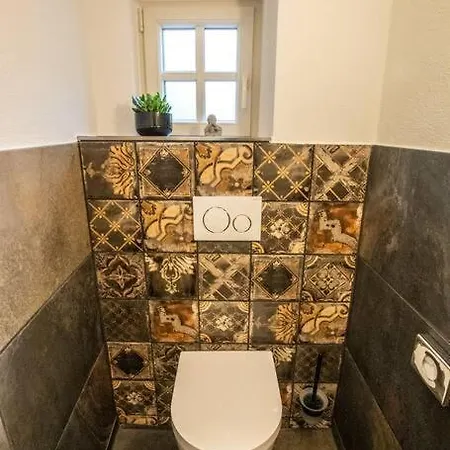 Torwaerterhaus Mit Geschichte *