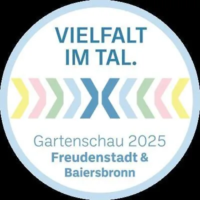 Torwaerterhaus Mit Geschichte * Neubulach